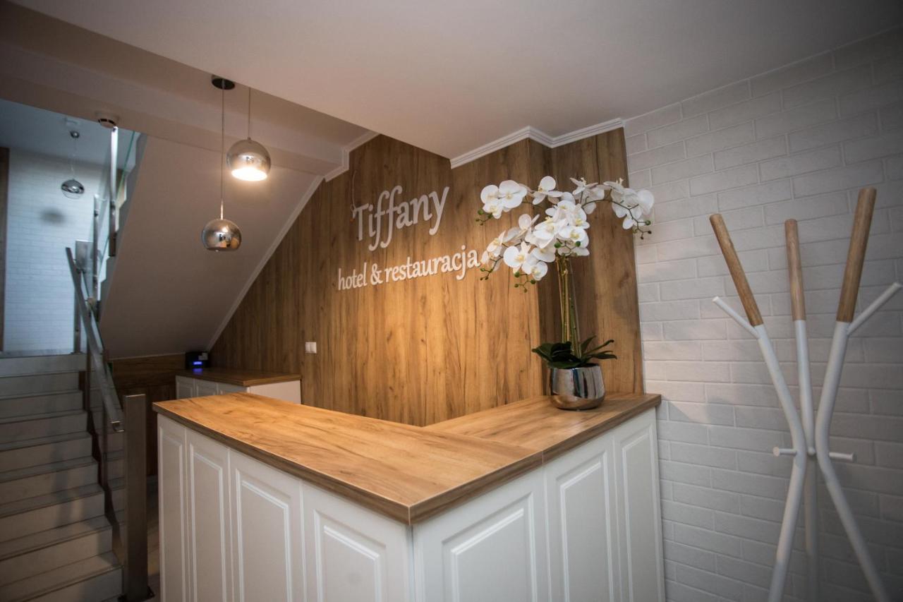 Hotel Tiffany ノベ・ミアスト・ルバフスキエ エクステリア 写真